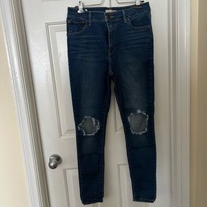 Levis super skinny 31w distressed